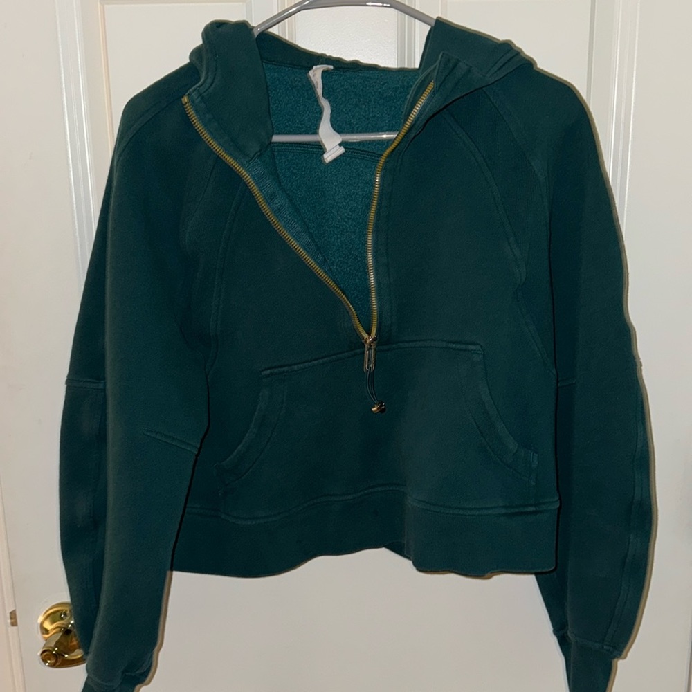Lululemon Scuba Hooded Crop